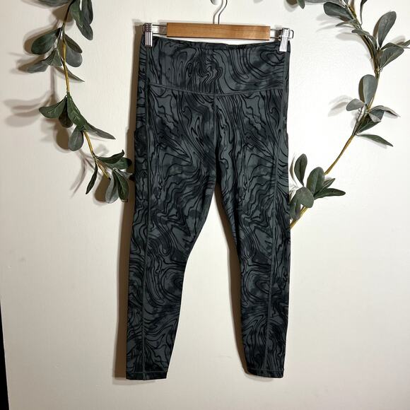 Athleta Ultimate Stash Pocket 7/8 Tight - Picture 1 of 5